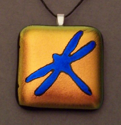 dragonfly pendant in dichroic glass made in the USA